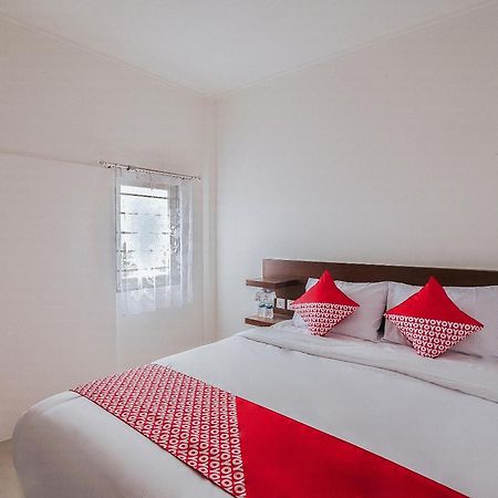 Super Oyo 2183 Cibeureum Residence Bandung Eksteriør billede