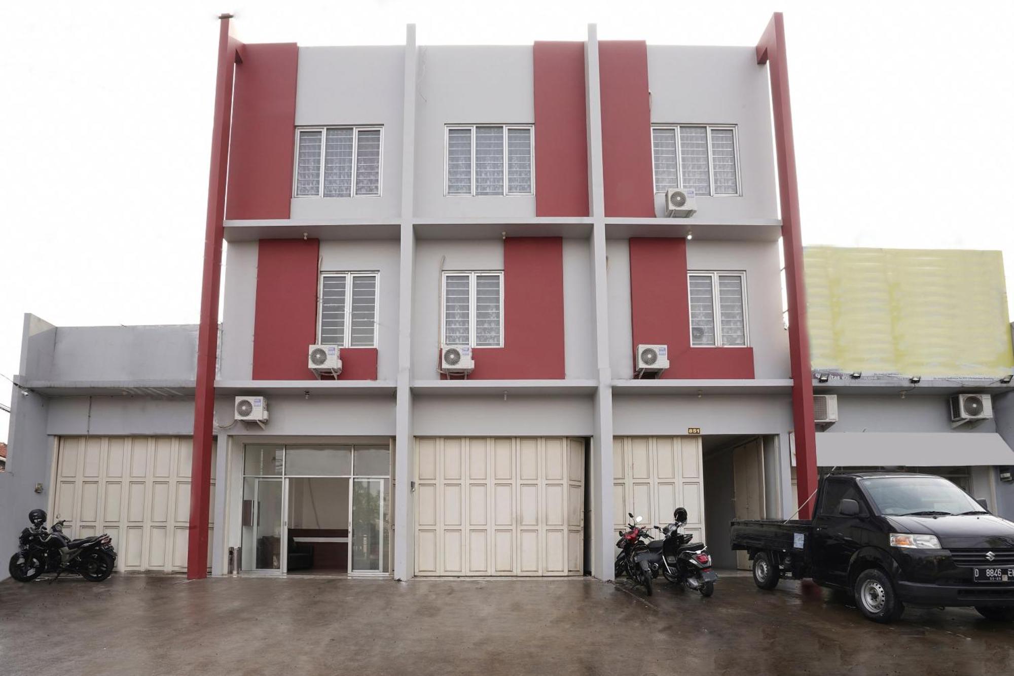 Super Oyo 2183 Cibeureum Residence Bandung Eksteriør billede