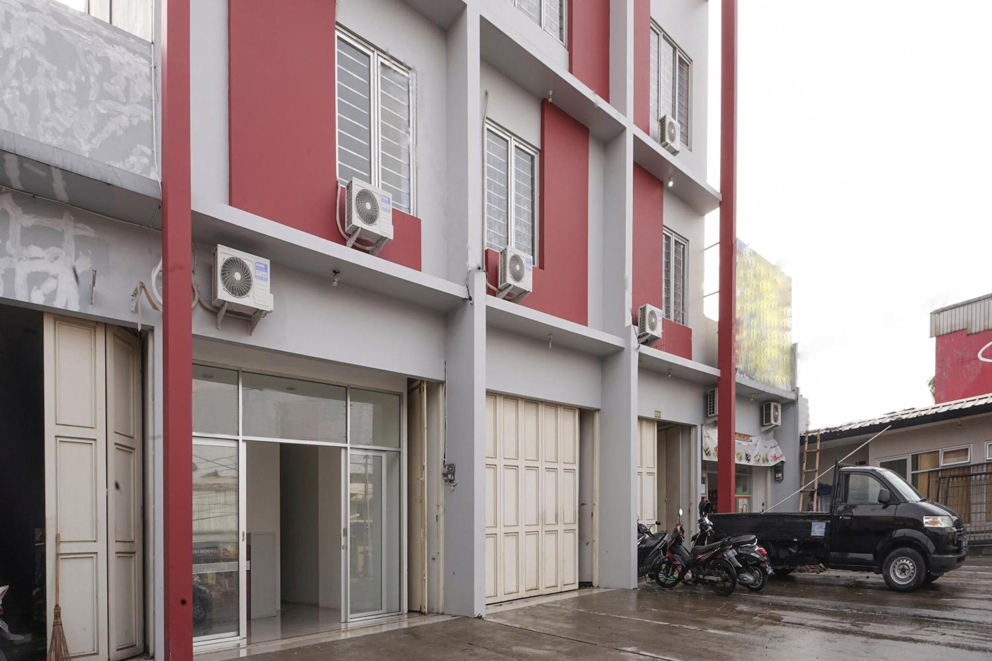 Super Oyo 2183 Cibeureum Residence Bandung Eksteriør billede