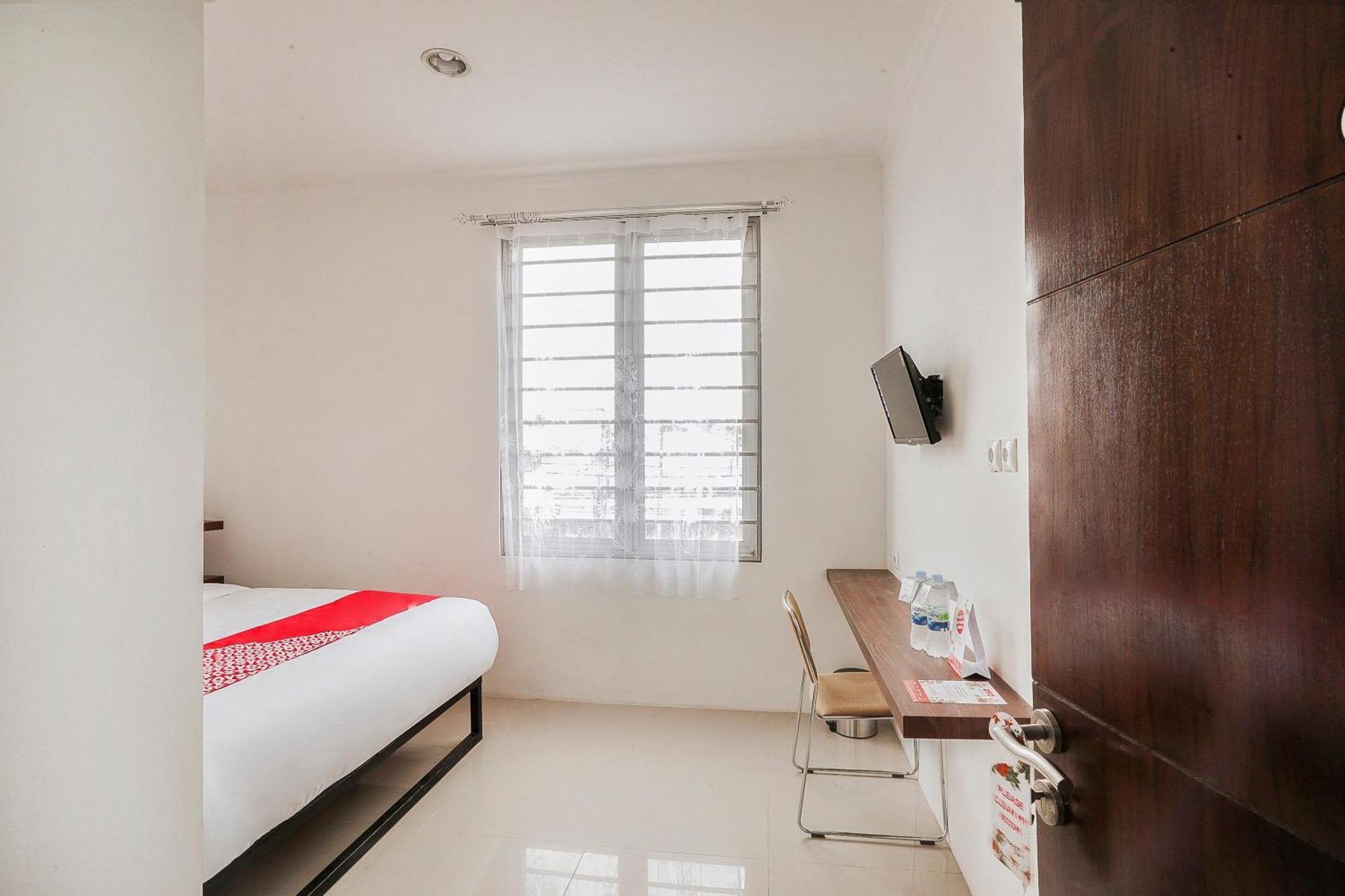 Super Oyo 2183 Cibeureum Residence Bandung Eksteriør billede